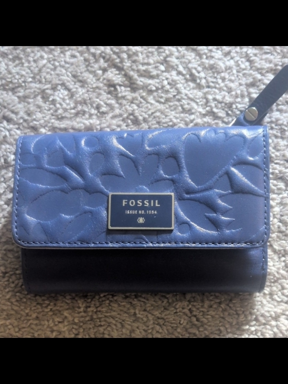 Fossil Navy Quilted Floral Leather Wristlet Wallet